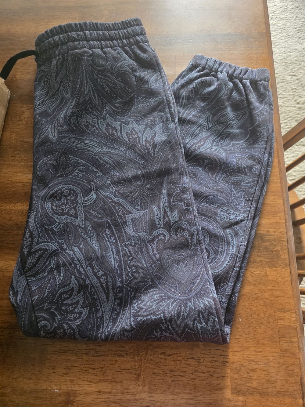 Etro Men's Paisley Jogger Pants in Navy - Picture 2 of 4